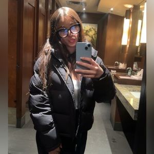 Meet your Posher, Valentina